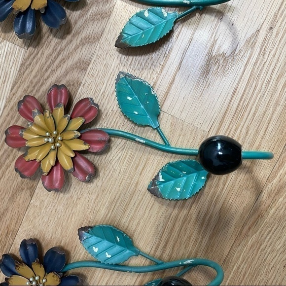 Metal Floral Hanging Hooks Jacket Coat Key Hanger Rustic Chic Blue Red - Picture 4 of 5